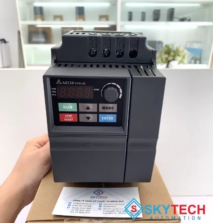 Lập trình truyền thông PLC Delta điều khiển biến tần Delta qua Modbus RS485 4 Biến tần Delta VFD022EL21A